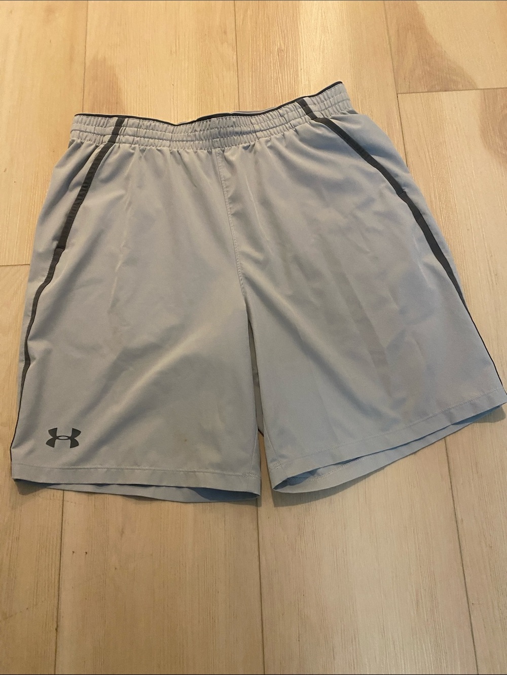 Under Armour Men's Light Gray Athletic Shorts with Black Trim